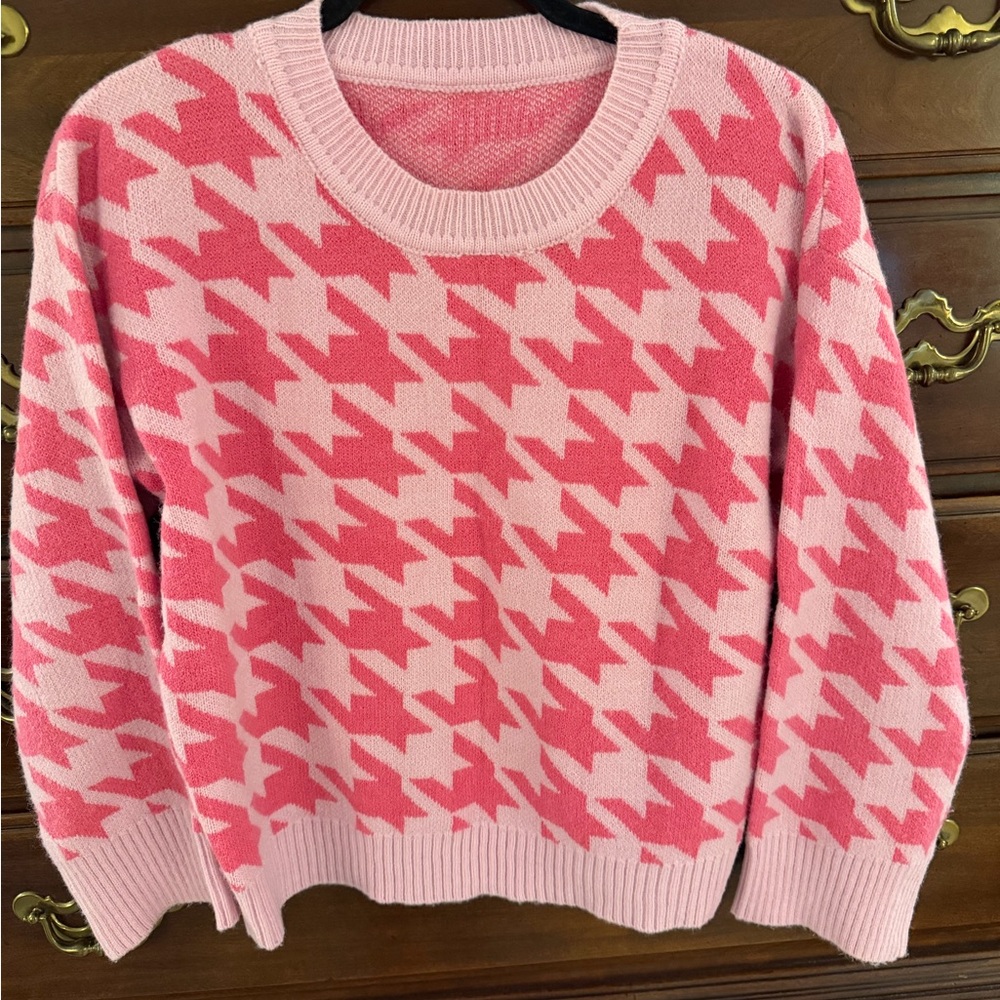 Pink Houndstooth Women's Sweater